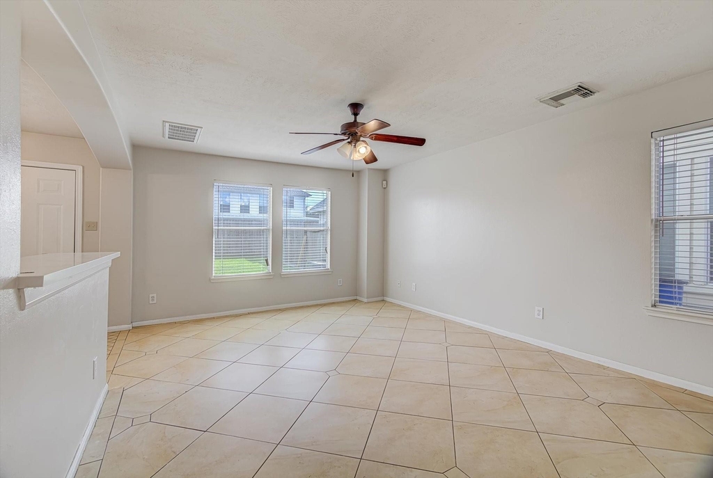 13983 Maximos Drive - Photo 5