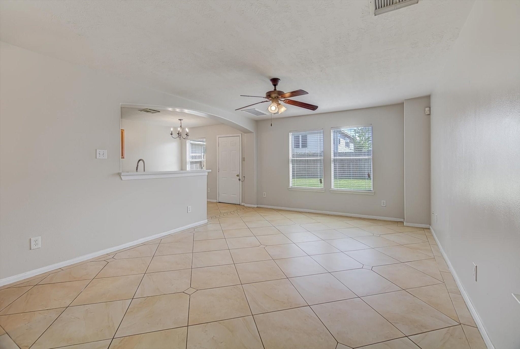 13983 Maximos Drive - Photo 4