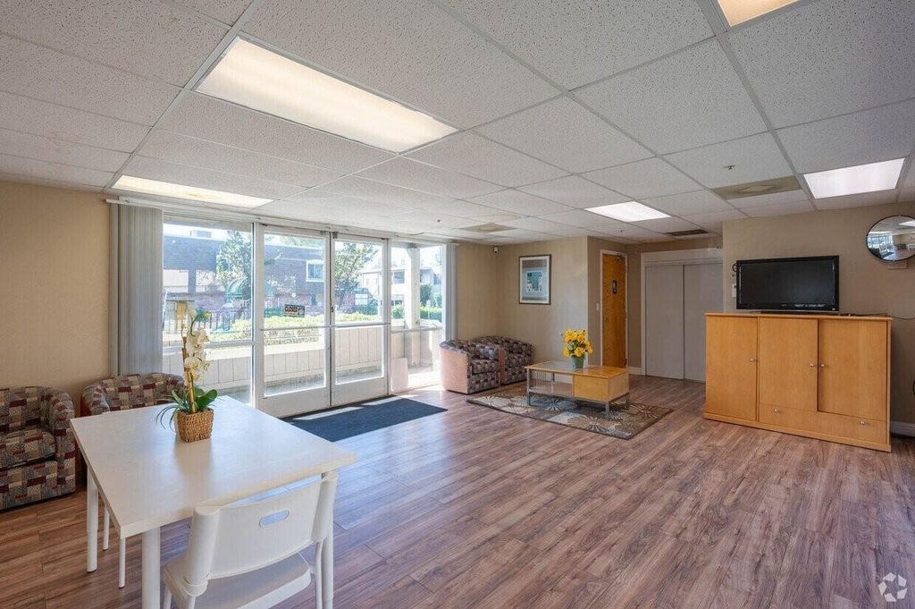 30 Novato St - Photo 4