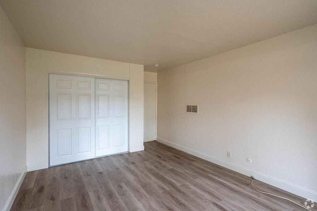 30 Novato St - Photo 5