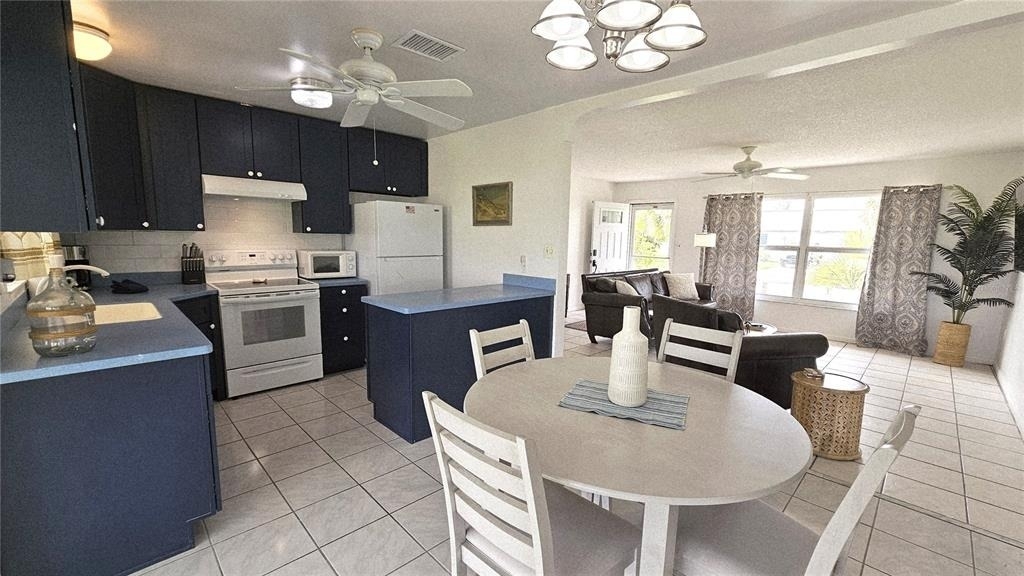 13398 Ballon Avenue - Photo 9