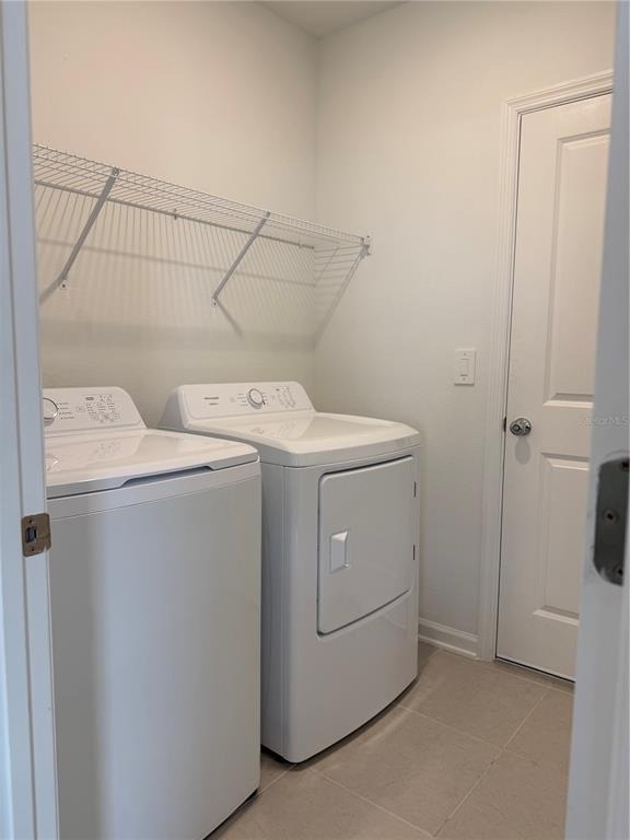 2528 Absolute Avenue - Photo 6