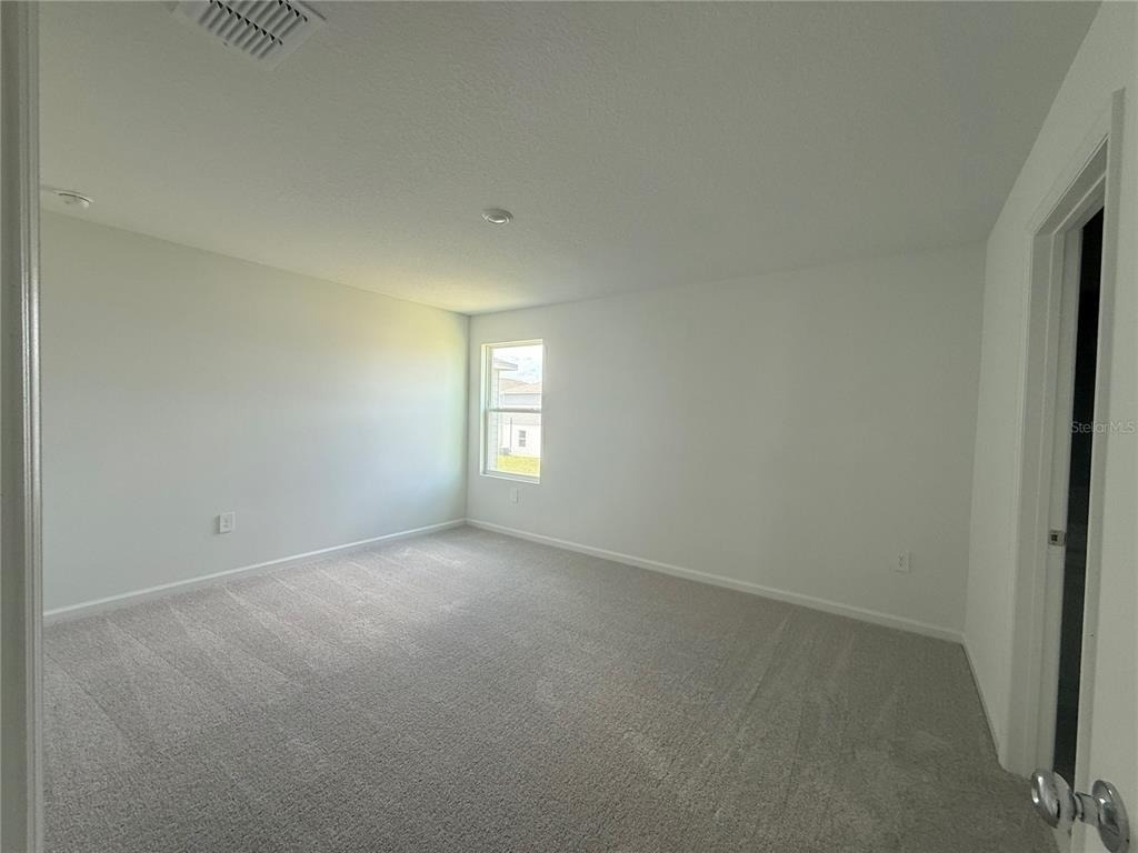 2528 Absolute Avenue - Photo 11
