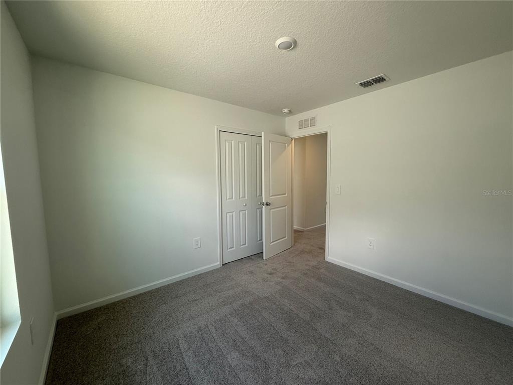 2528 Absolute Avenue - Photo 7