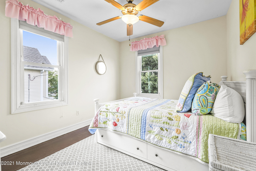 513 Ocean Park Avenue - Photo 19