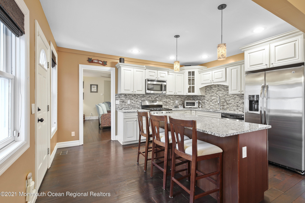 513 Ocean Park Avenue - Photo 12