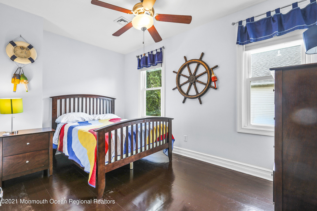 513 Ocean Park Avenue - Photo 20