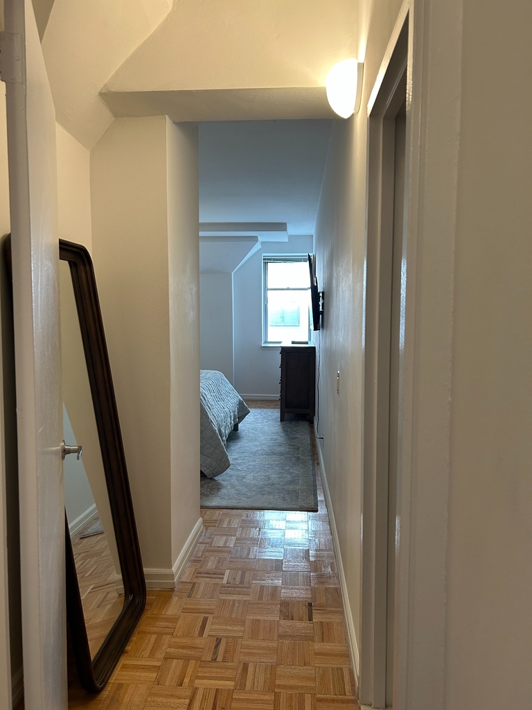 201 East 69th Street - Photo 9