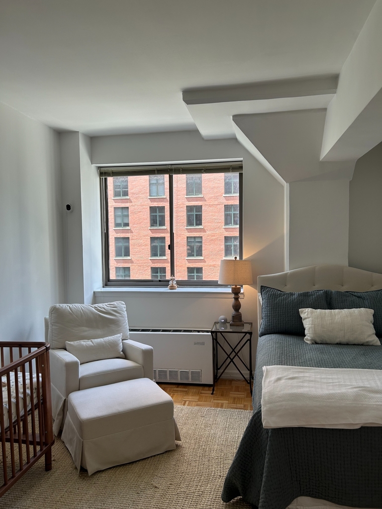 201 East 69th Street - Photo 2