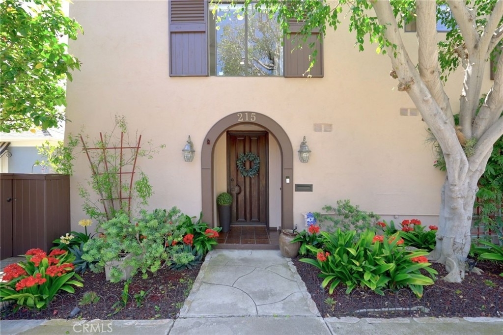 215 Monterey Drive - Photo 1