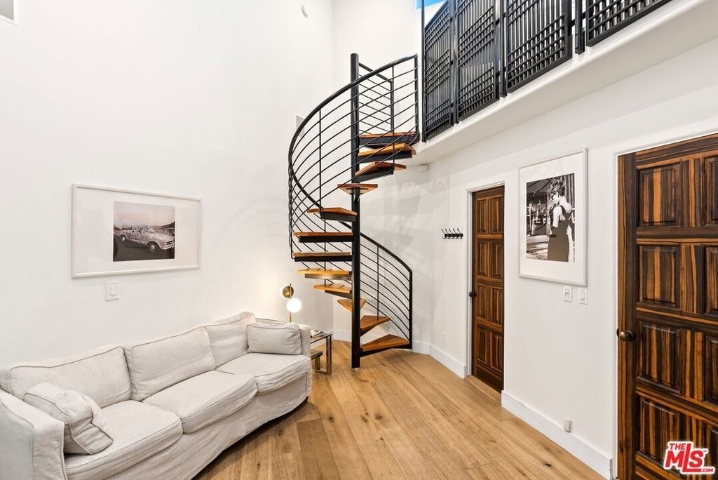 1615 Marmont Avenue - Photo 15