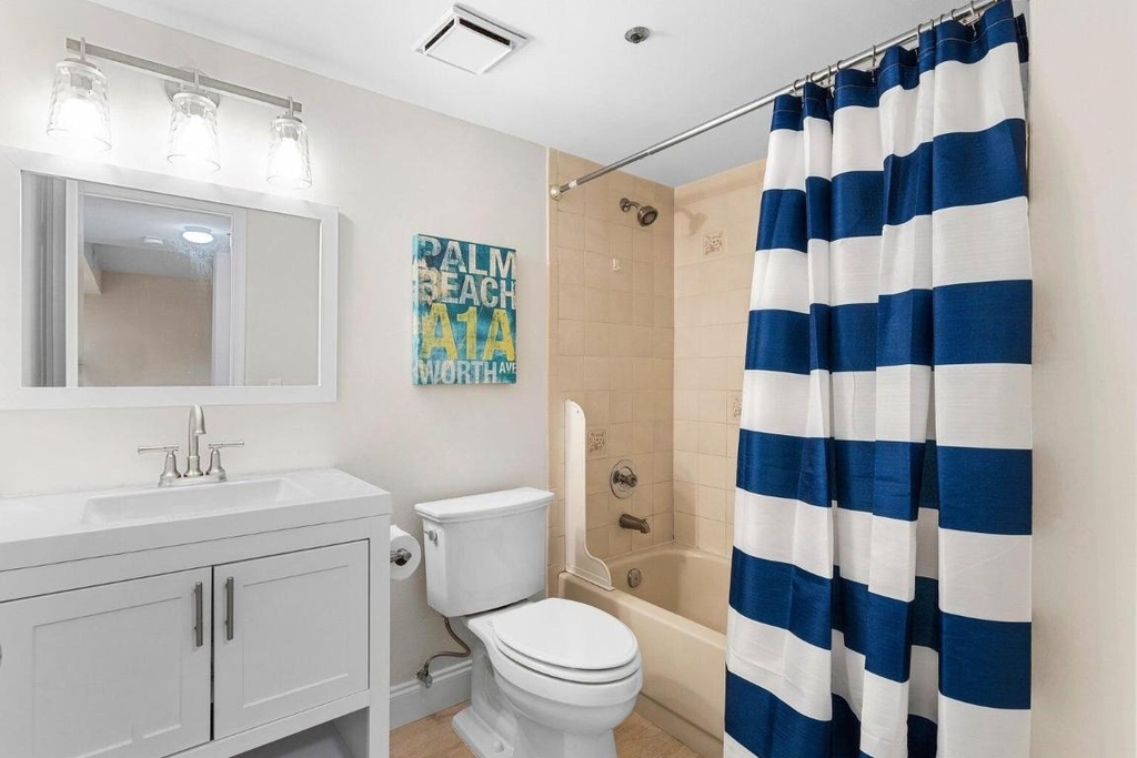 700 Uno Lago Drive - Photo 10