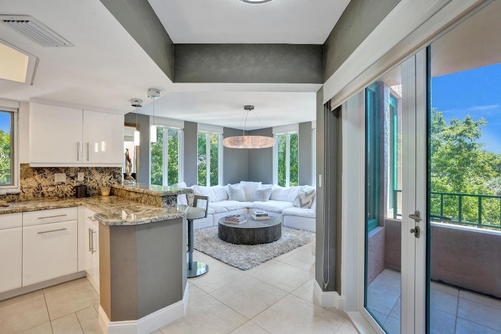 100 Se 5th Avenue - Photo 6