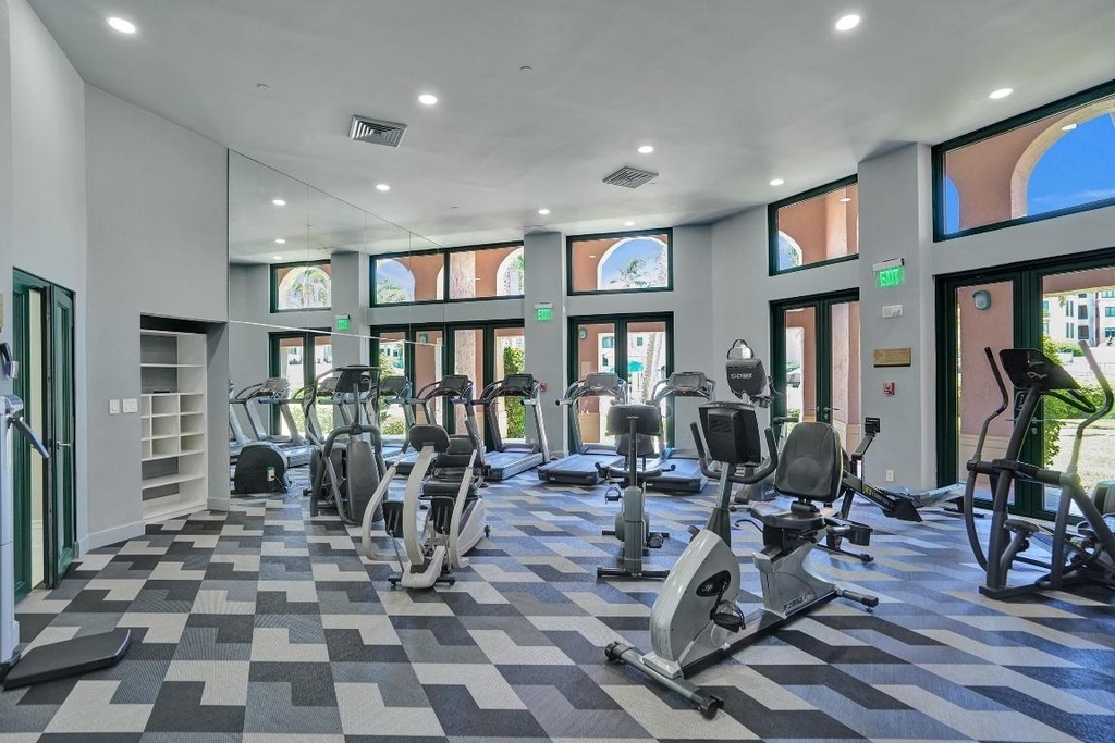100 Se 5th Avenue - Photo 24