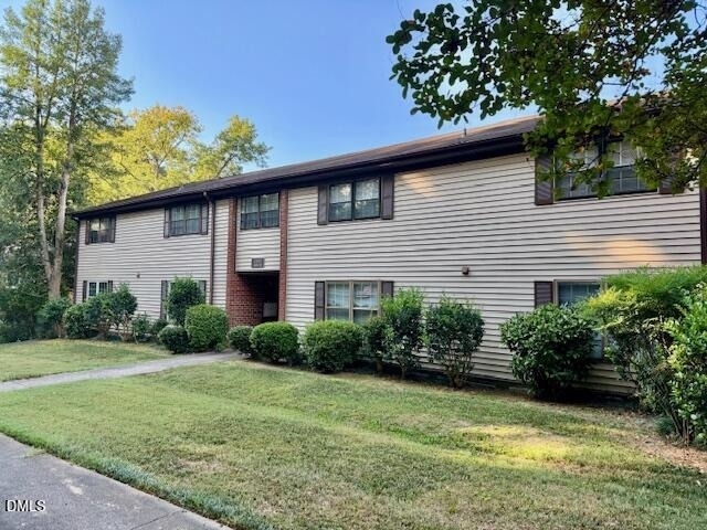 1208 Manassas Court - Photo 0