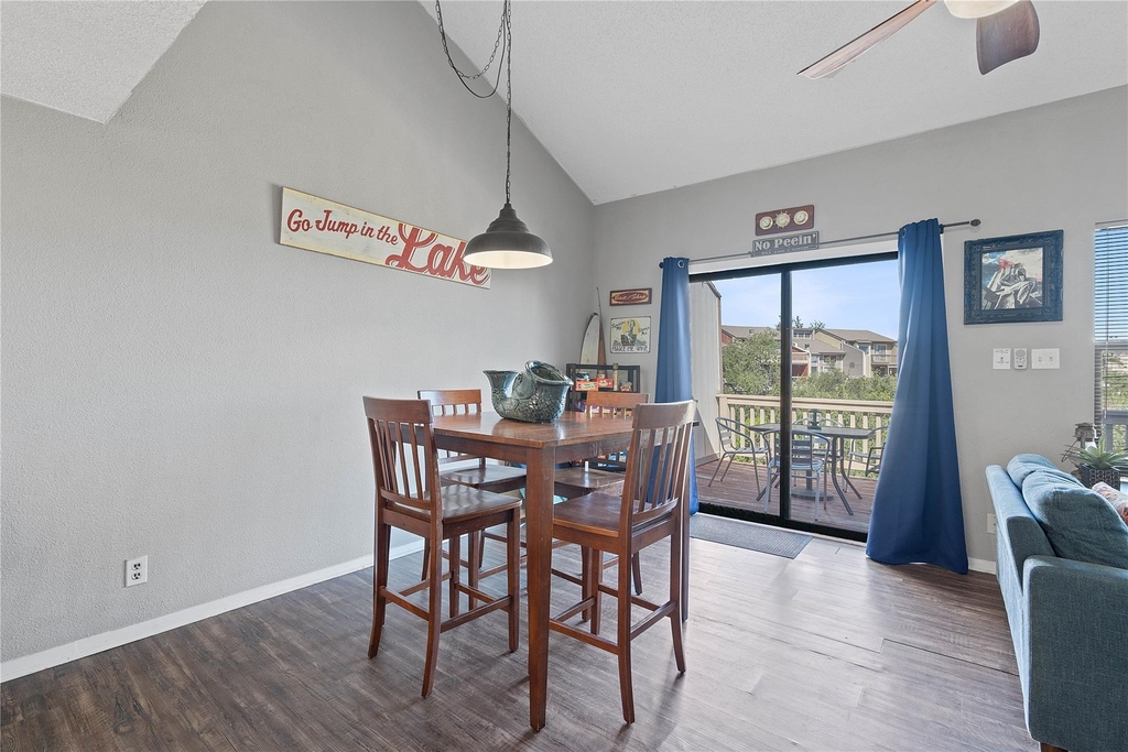 111 Comanche Pt - Photo 8