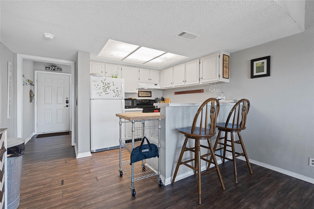 111 Comanche Pt - Photo 9