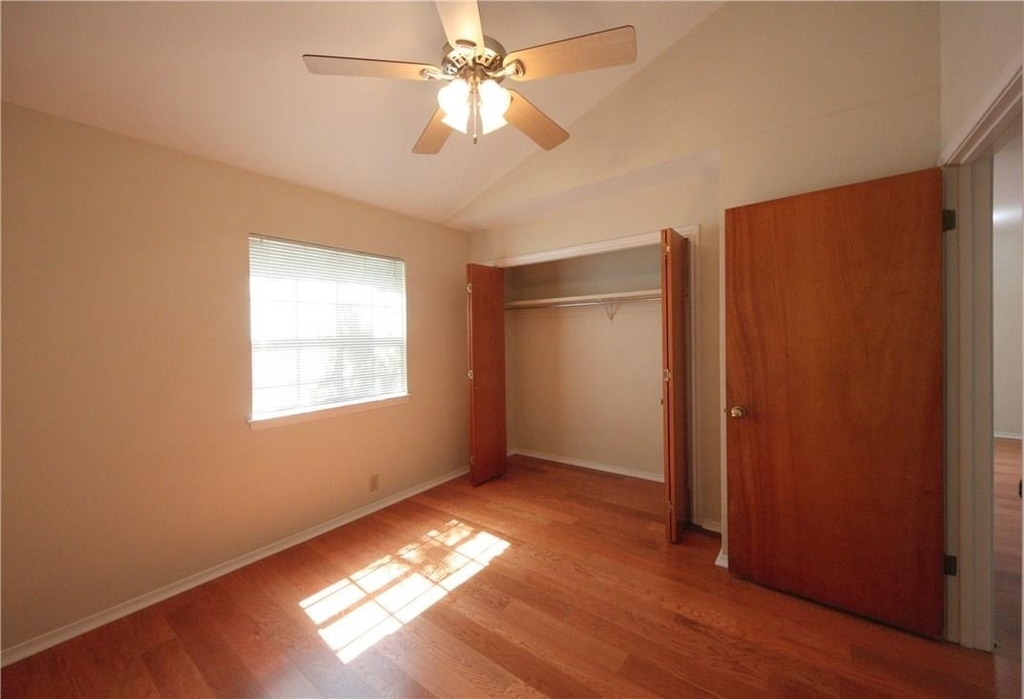 1903 E 20th St - Photo 5