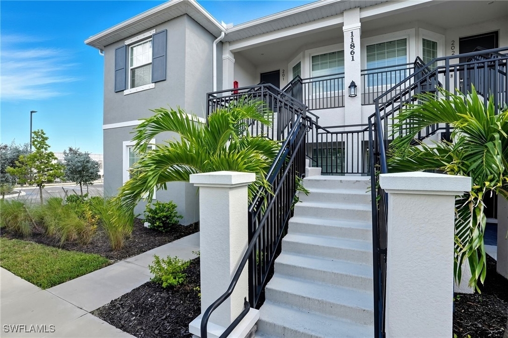 11861 Venetian Lagoon Drive - Photo 2