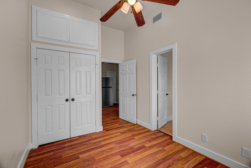 1017 11th Street - Photo 11
