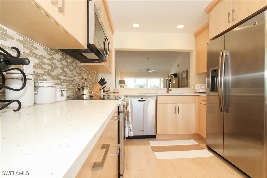 10686 Gulf Shore Drive - Photo 4