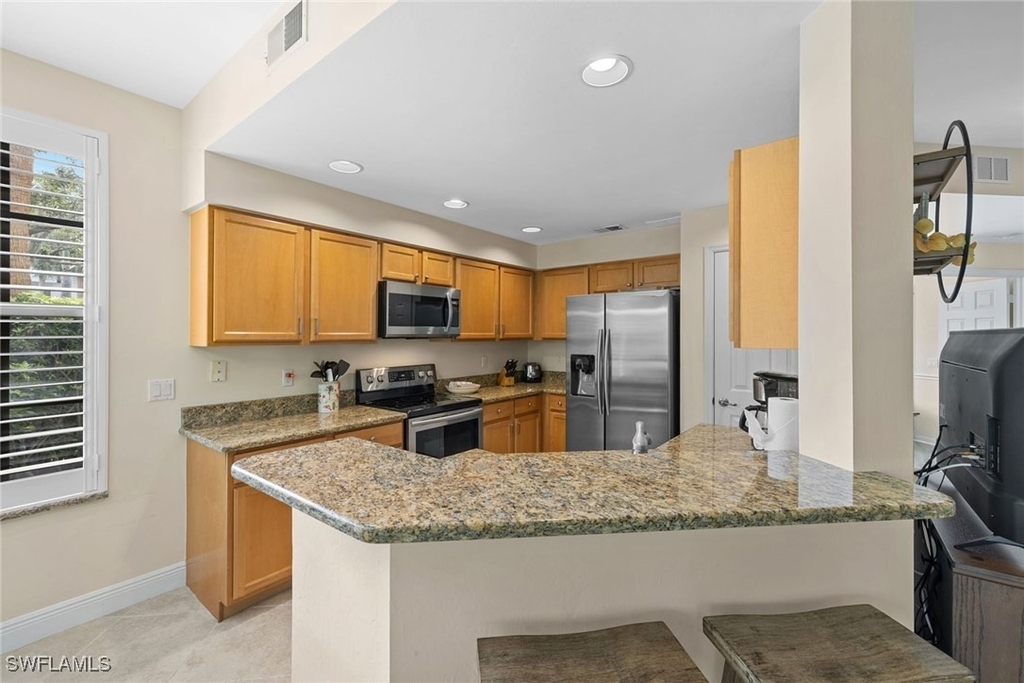 27190 Oakwood Lake Drive - Photo 8