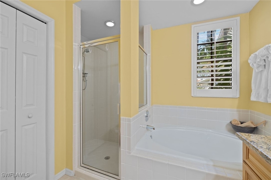 27190 Oakwood Lake Drive - Photo 19