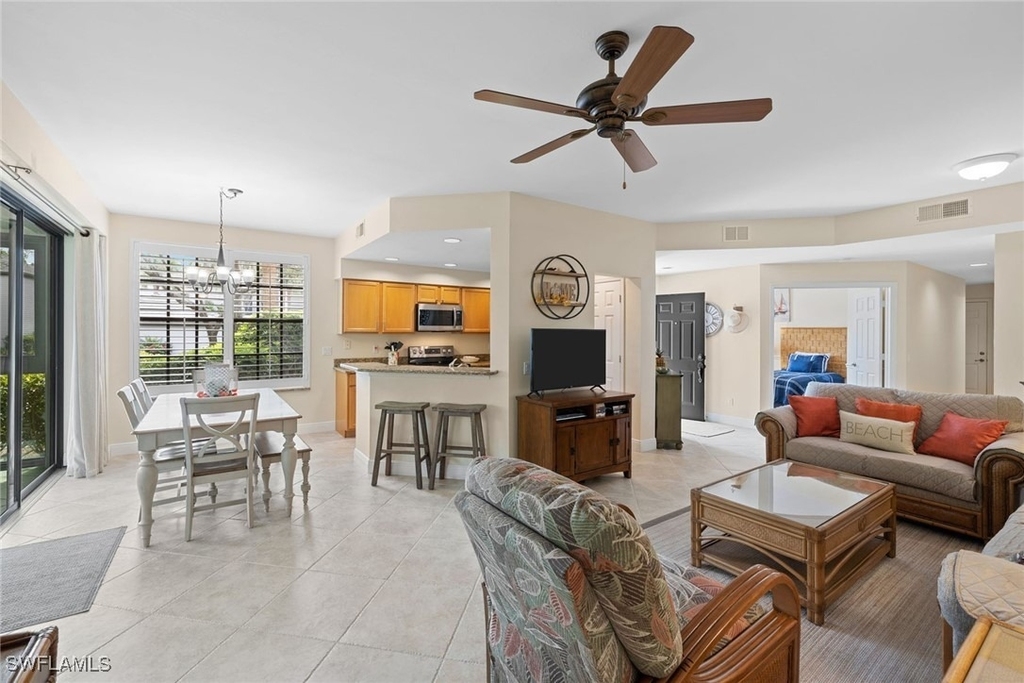 27190 Oakwood Lake Drive - Photo 5