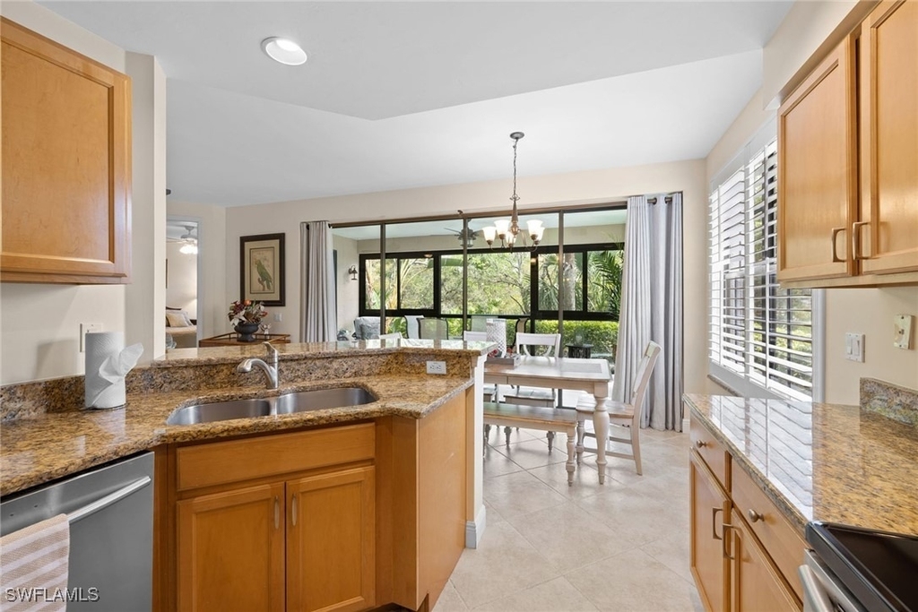 27190 Oakwood Lake Drive - Photo 11