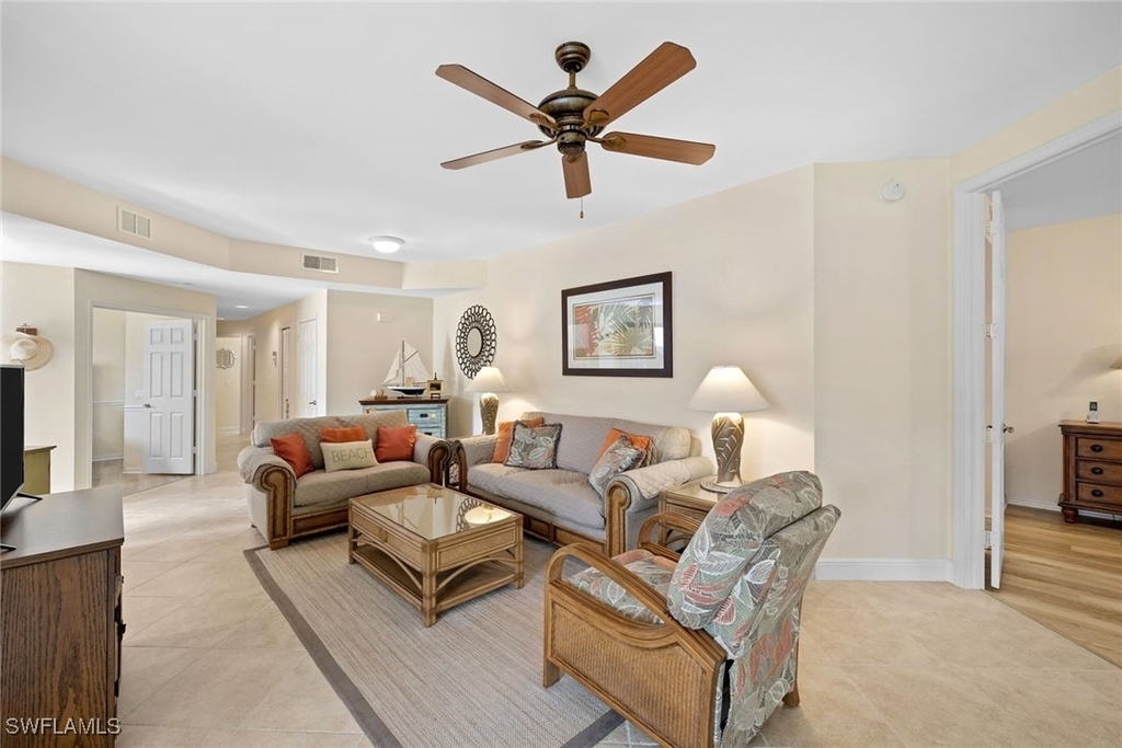 27190 Oakwood Lake Drive - Photo 4