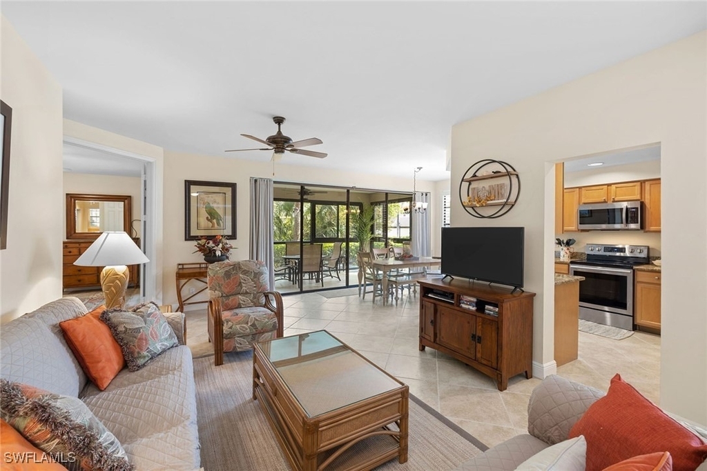27190 Oakwood Lake Drive - Photo 3