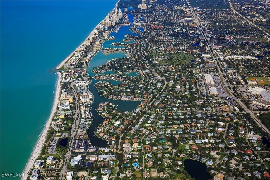 4001 Gulf Shore Boulevard N - Photo 34