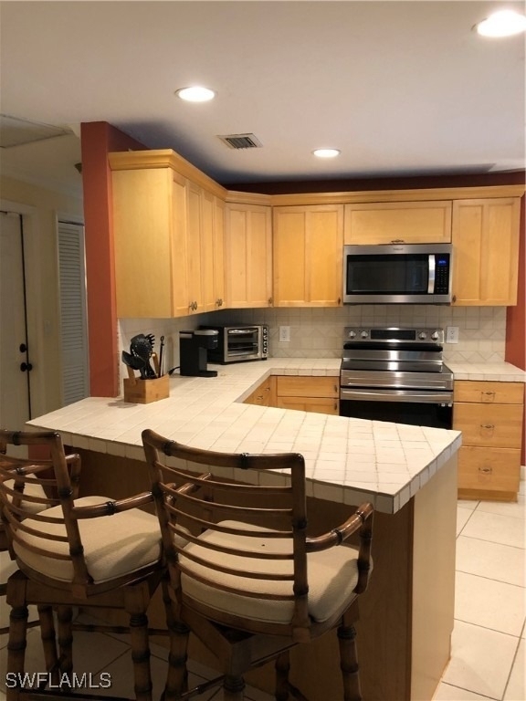 550 Forest Hills Boulevard - Photo 10
