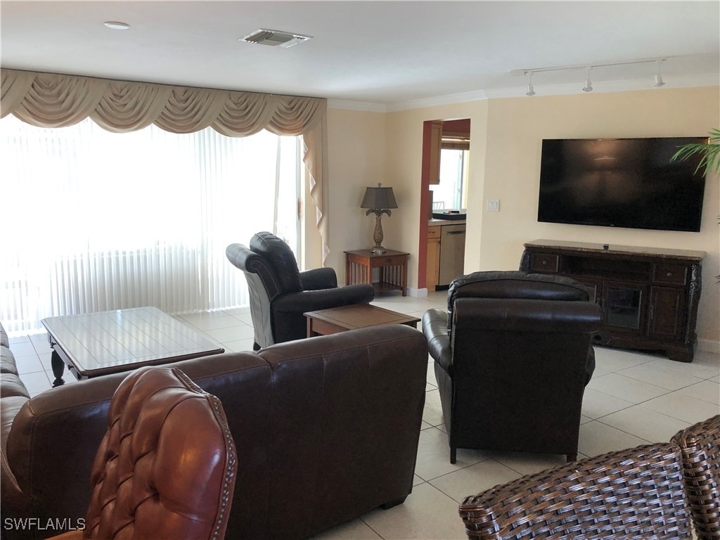 550 Forest Hills Boulevard - Photo 33