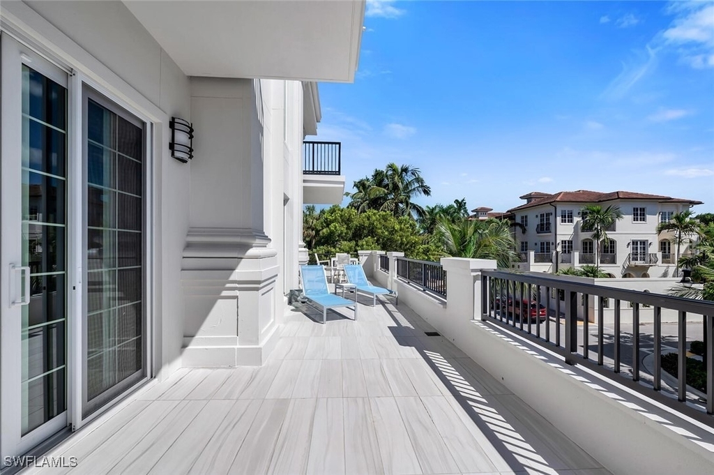 490 5th Street S - Photo 11