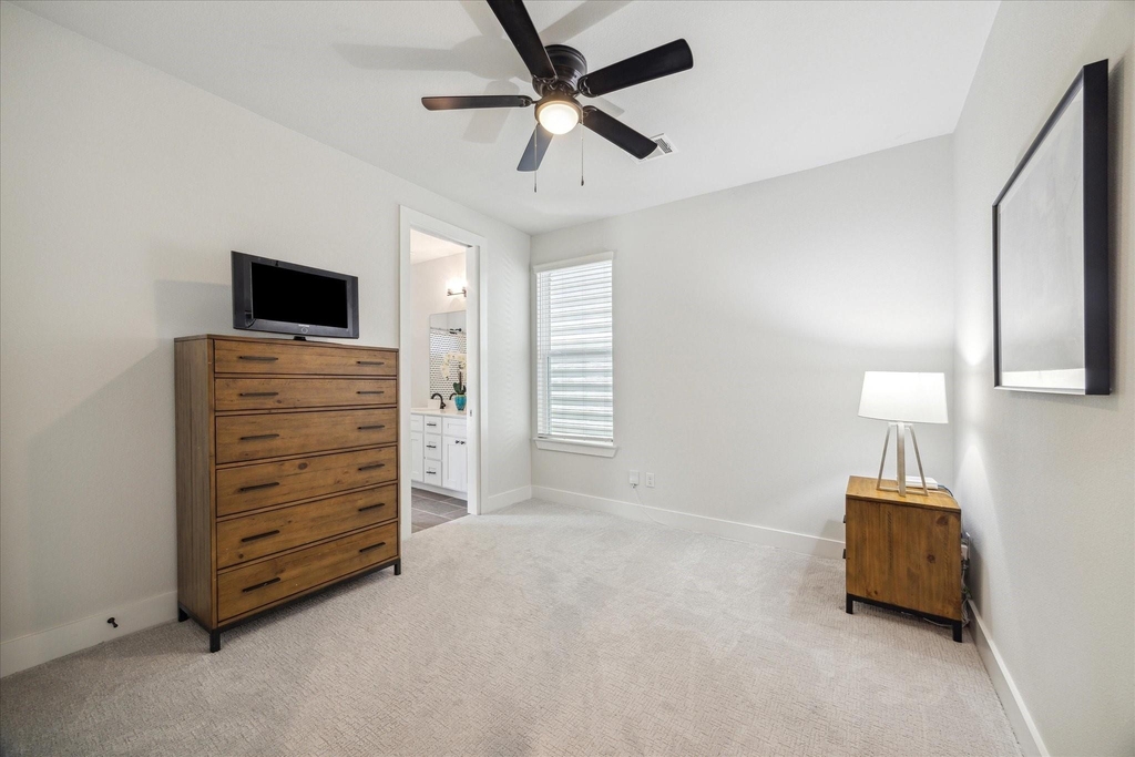5723 White Magnolia Street - Photo 11