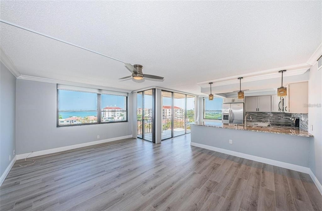 6279 Sun Boulevard - Photo 3