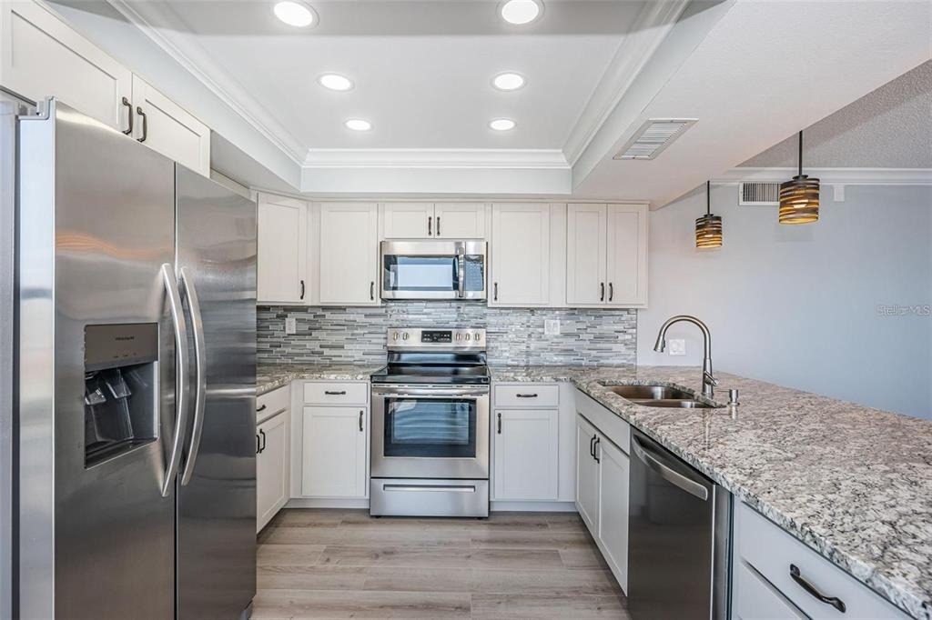 6279 Sun Boulevard - Photo 9