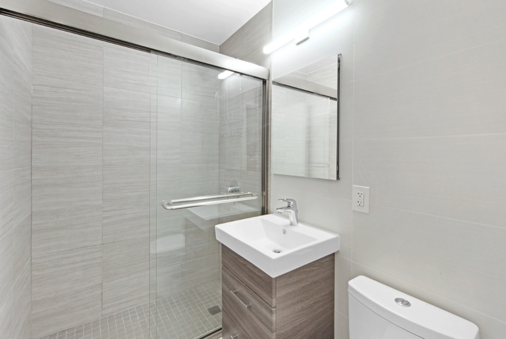 East 51st Street - Photo 3