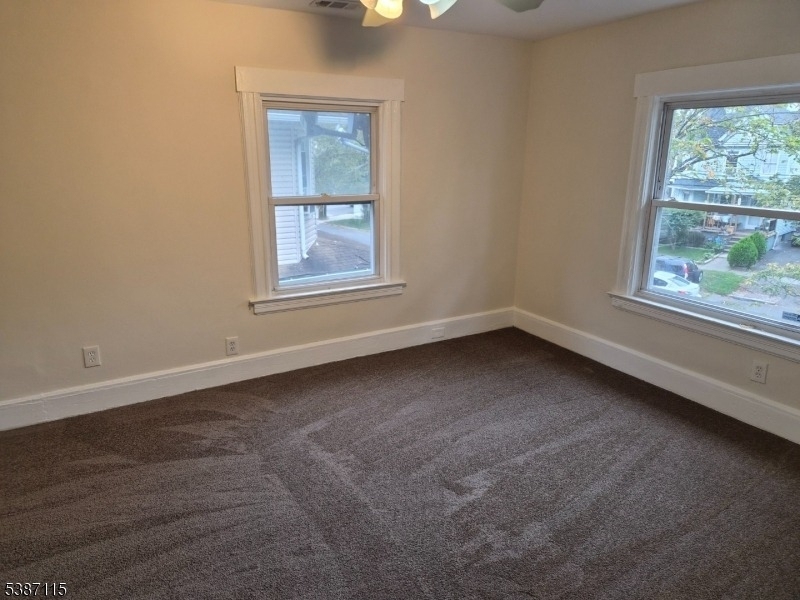 510 E 7th St - Photo 2