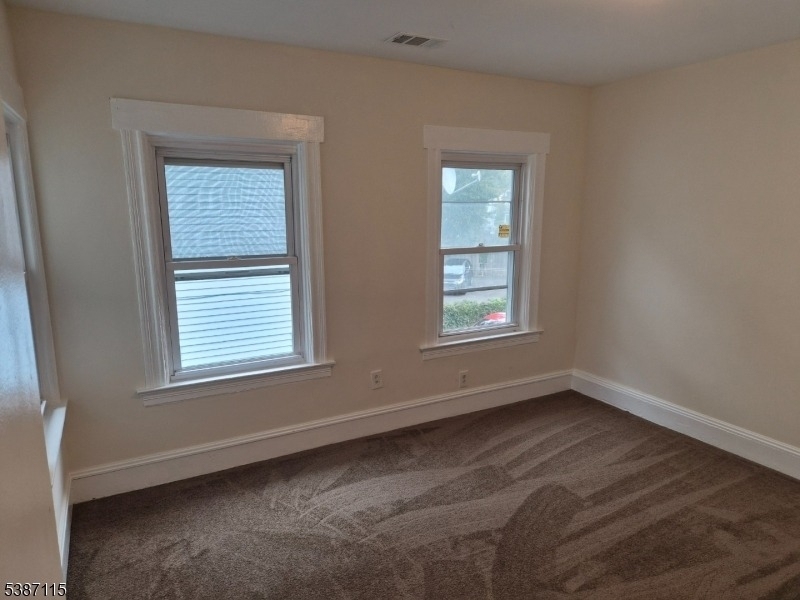 510 E 7th St - Photo 5