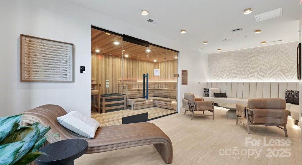 1007 S Mint Street - Photo 7