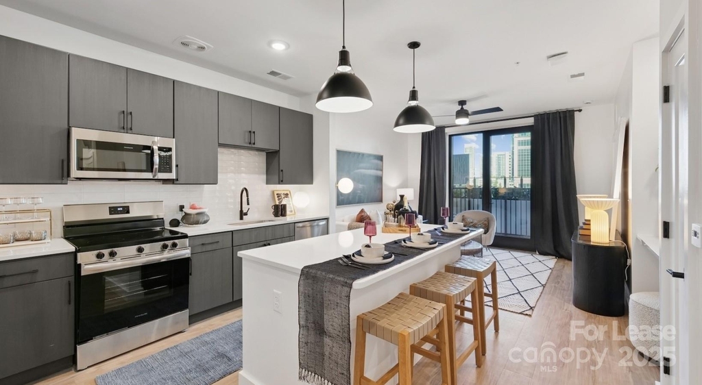 1007 S Mint Street - Photo 27