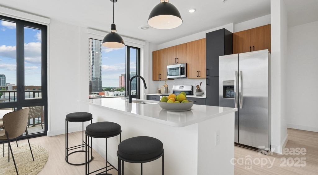 1007 S Mint Street - Photo 36