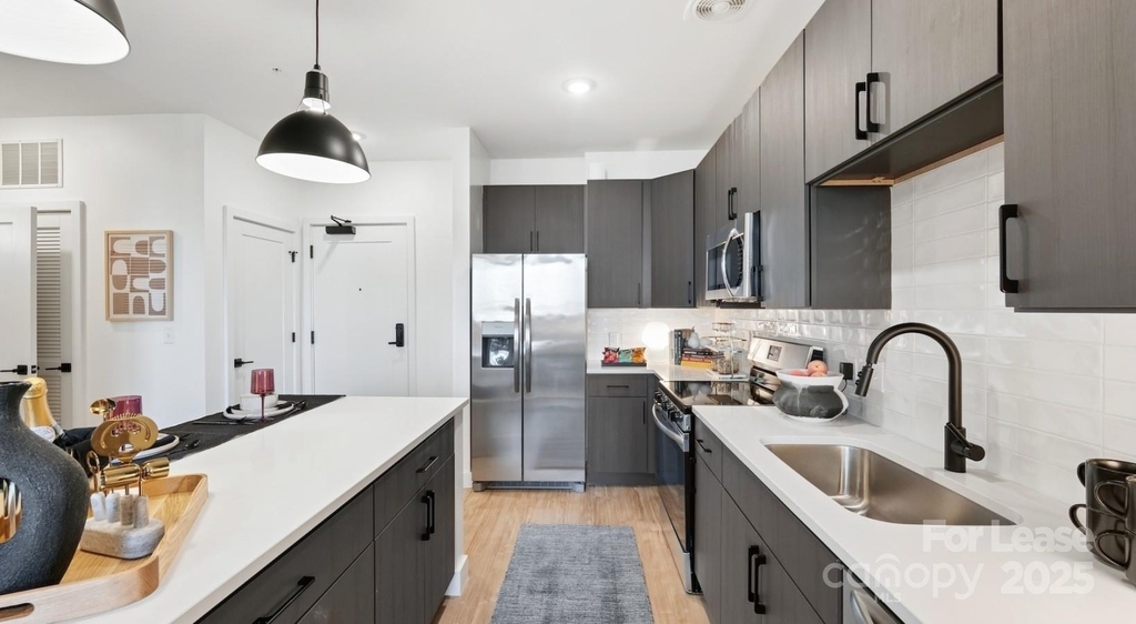 1007 S Mint Street - Photo 28