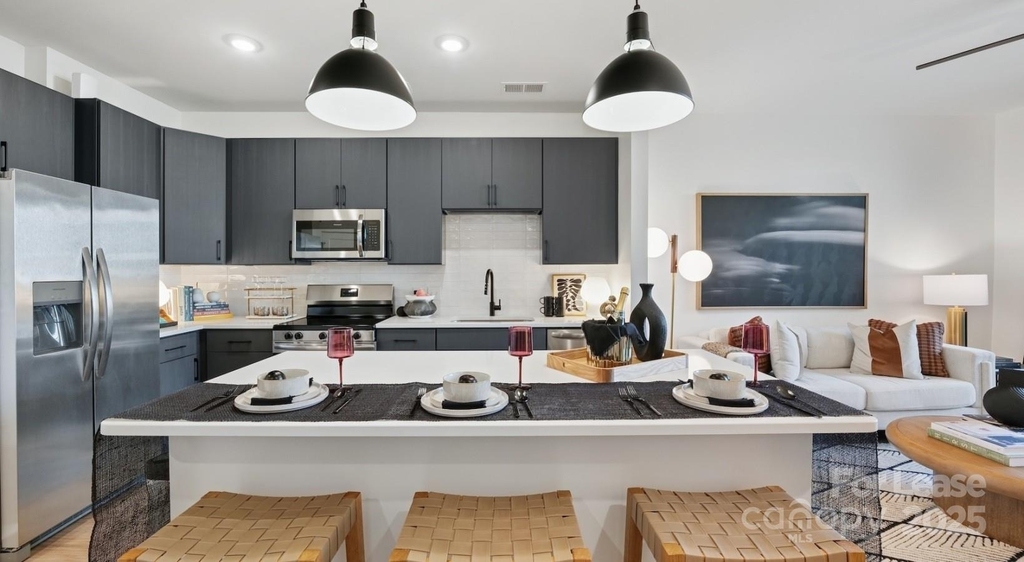 1007 S Mint Street - Photo 34