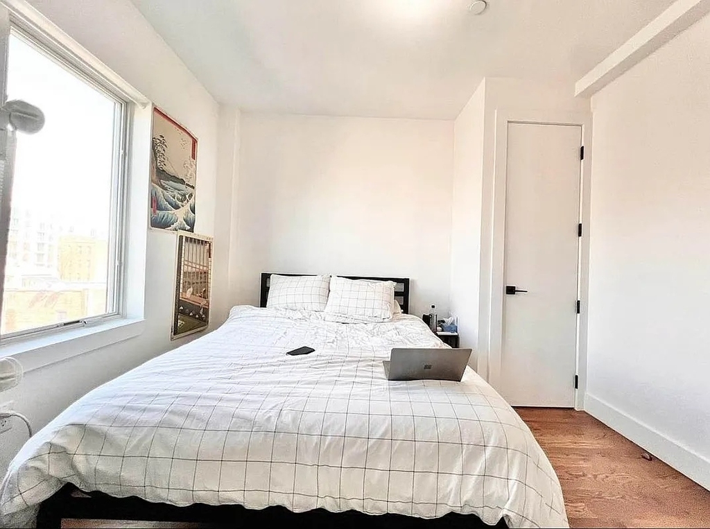 2514 Cortelyou Road - Photo 5