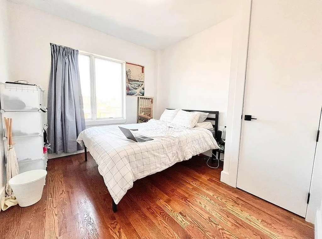 2514 Cortelyou Road - Photo 6