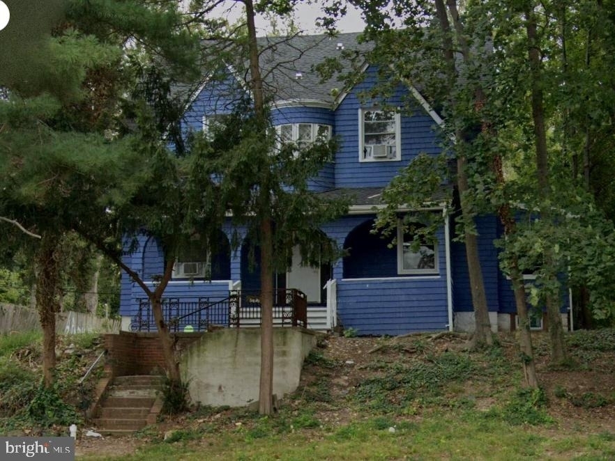 812 Edgewood Avenue - Photo 0