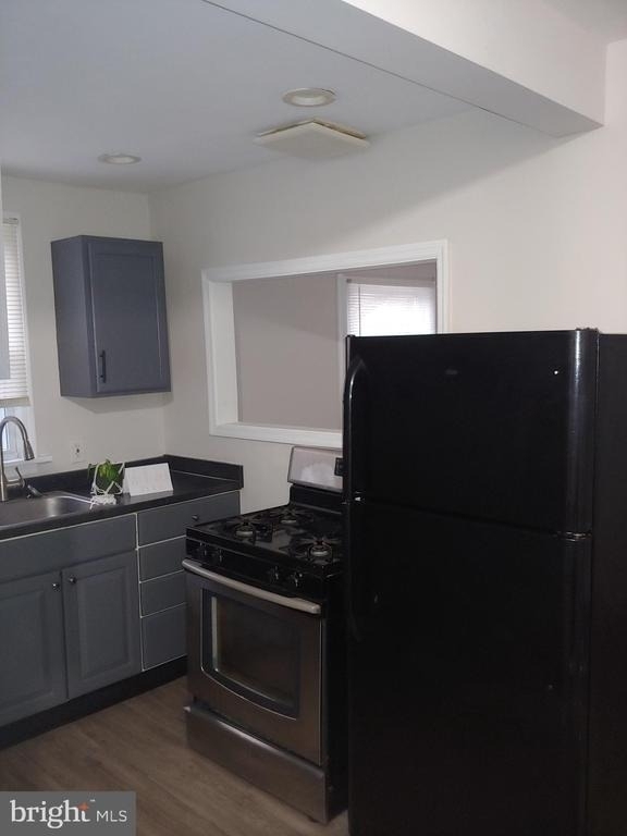 812 Edgewood Avenue - Photo 2